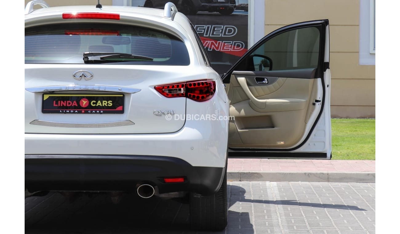 Infiniti QX70 S51