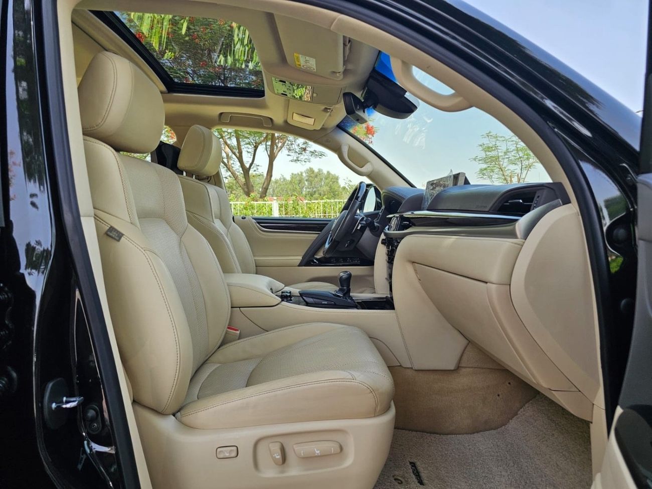 Lexus LX 570 Sport Platinum 5.7L