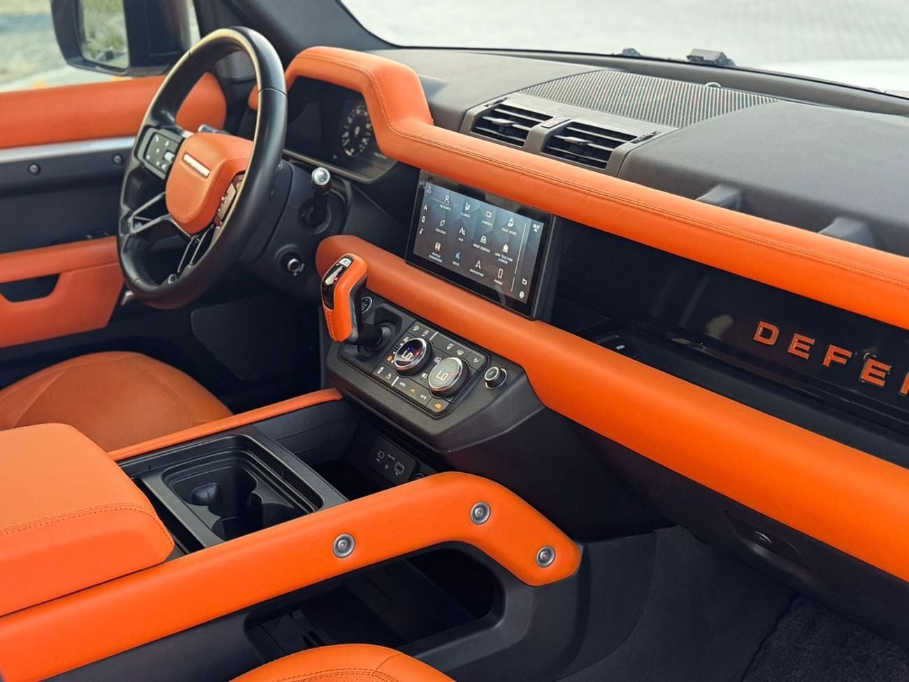 Land Rover Defender P400 110 S 3.0L (5 Seater)