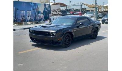 Dodge Challenger SXT Blackline