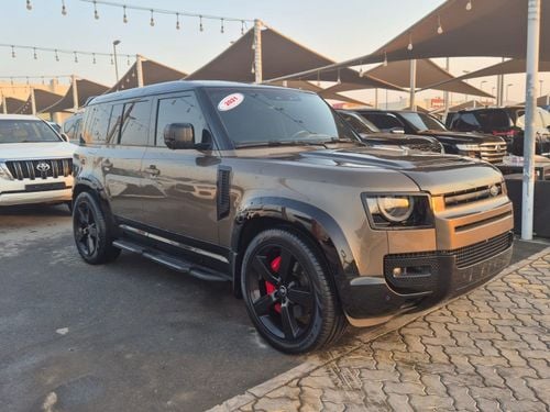 Land Rover Defender P400 110 SE 3.0L (5 Seater)