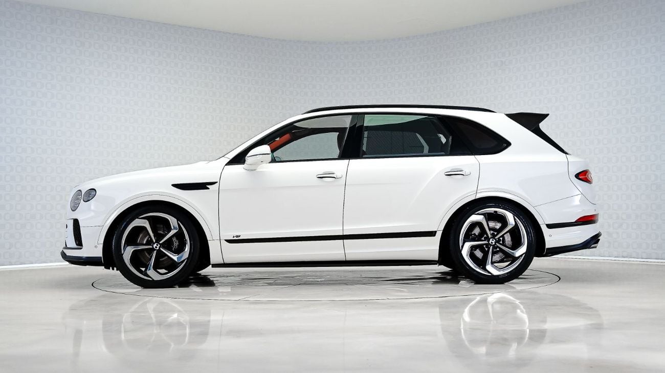 بنتلي بينتايجا Bentayga 4.0T | AED 10,330 PM | Carbon Fibre Package | Special Offer