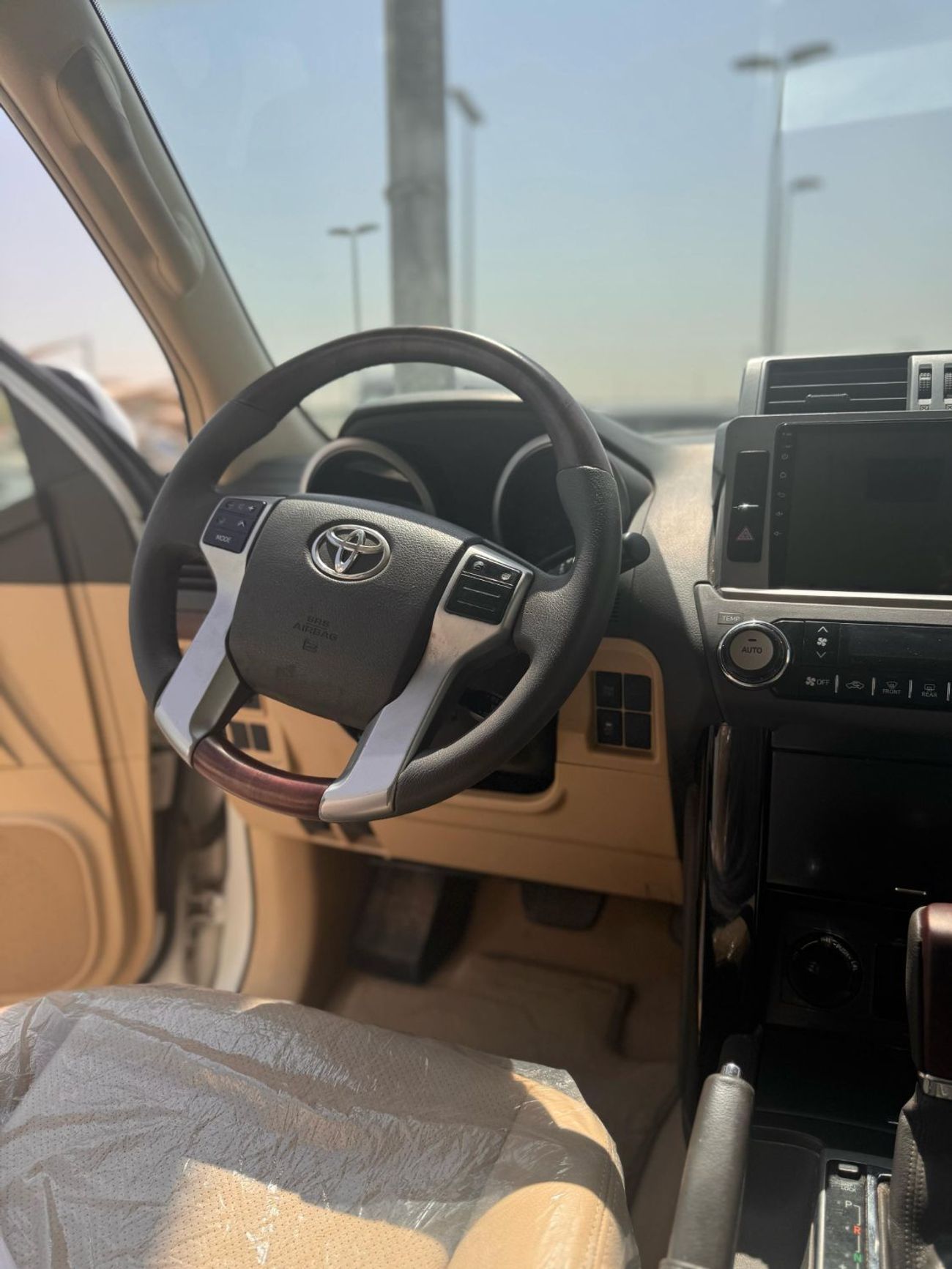 تويوتا برادو GXR 2.7L (164 HP) 4WD (7 Seater)