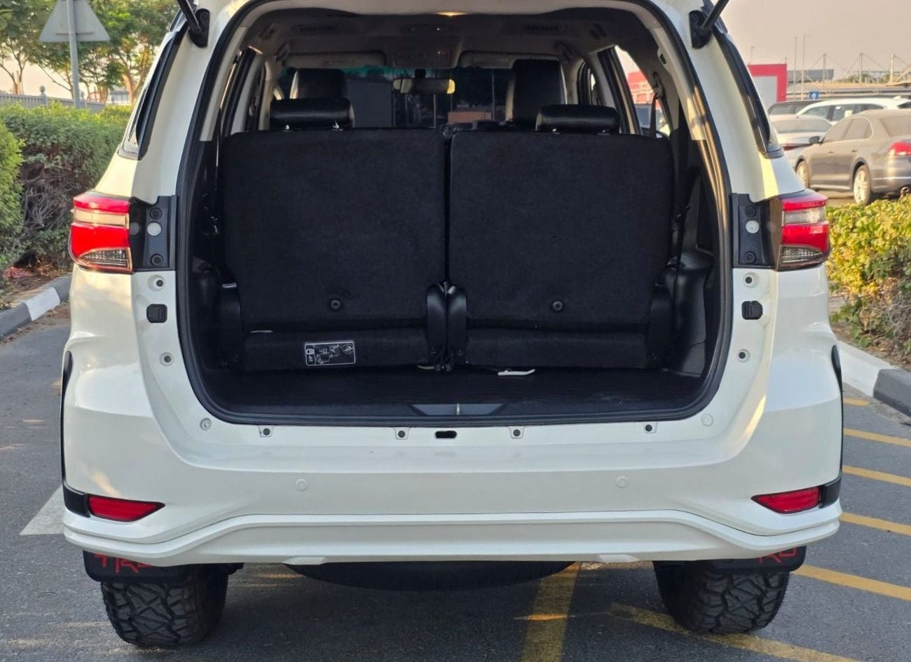 Toyota Fortuner FACELIFTED TO 2025 MODEL | RHD | 2.8 DIESEL ENGINE | AT