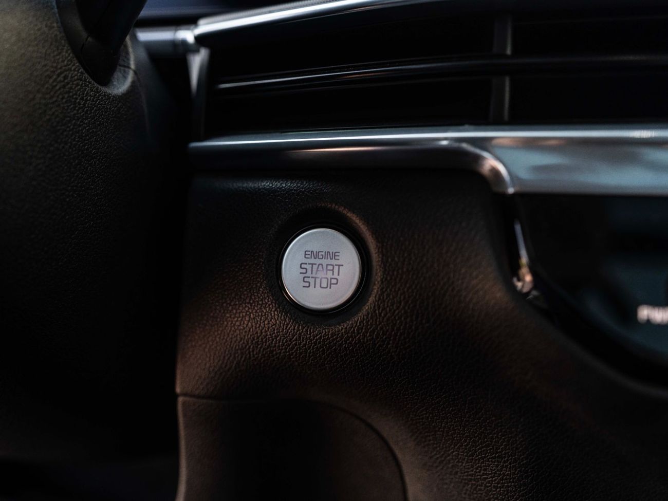 Kia Sorento Std 2.5L FWD