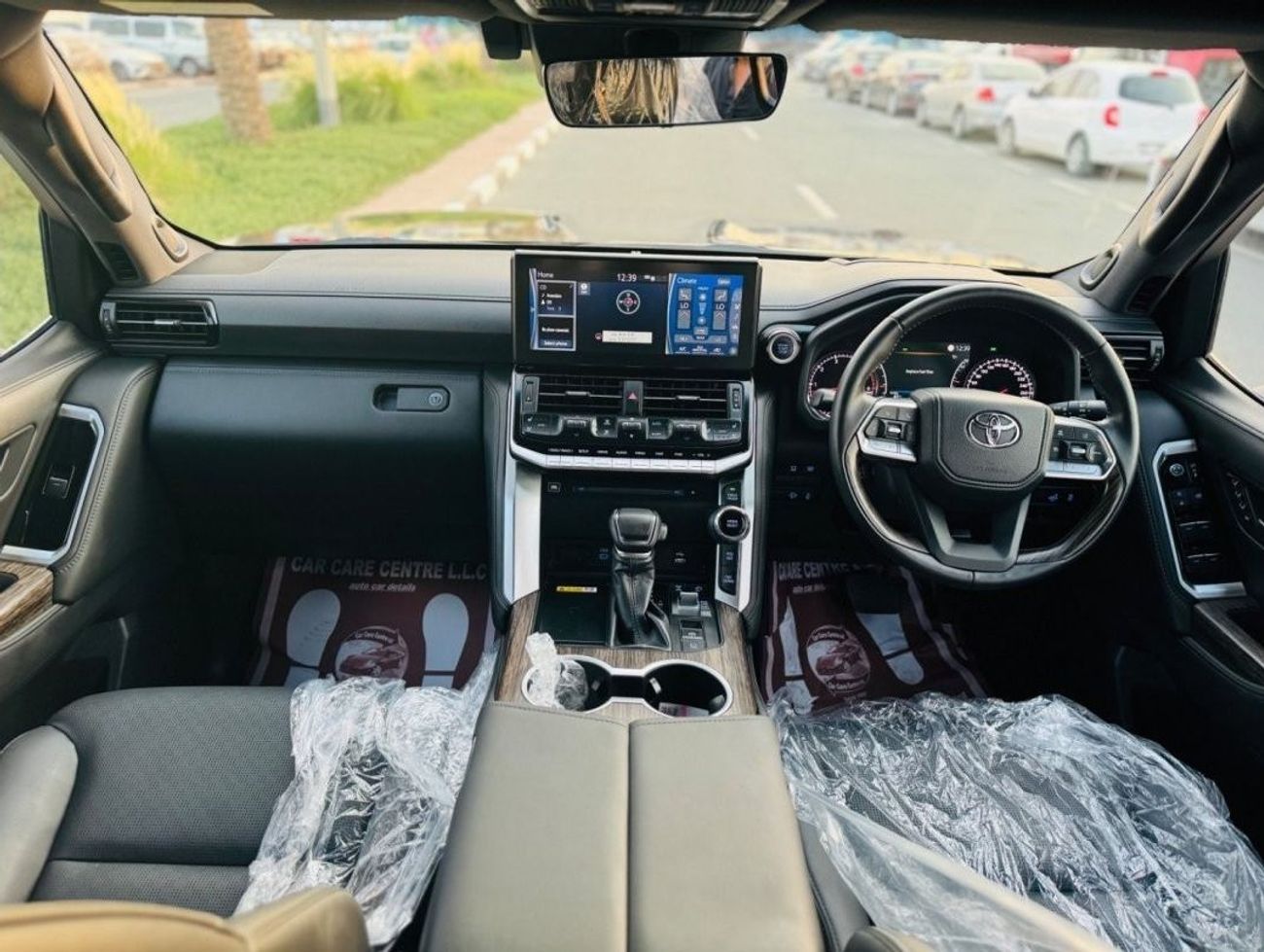 تويوتا لاند كروزر Lc300 Sahara top of the range