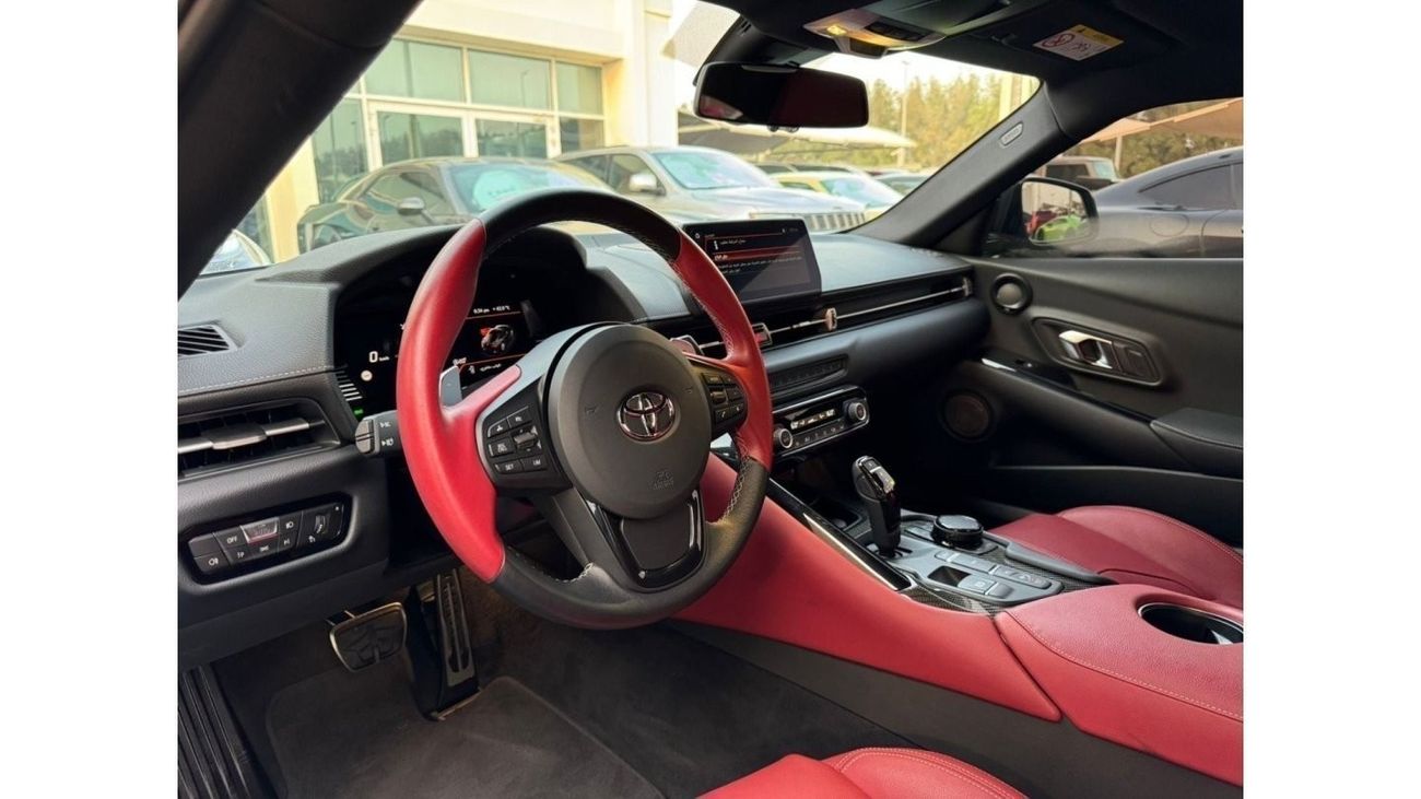 Toyota Supra GR Blue Edition TOYOTA  SUPRA GR GCC 2022 service history (under warranty) Zero accidents