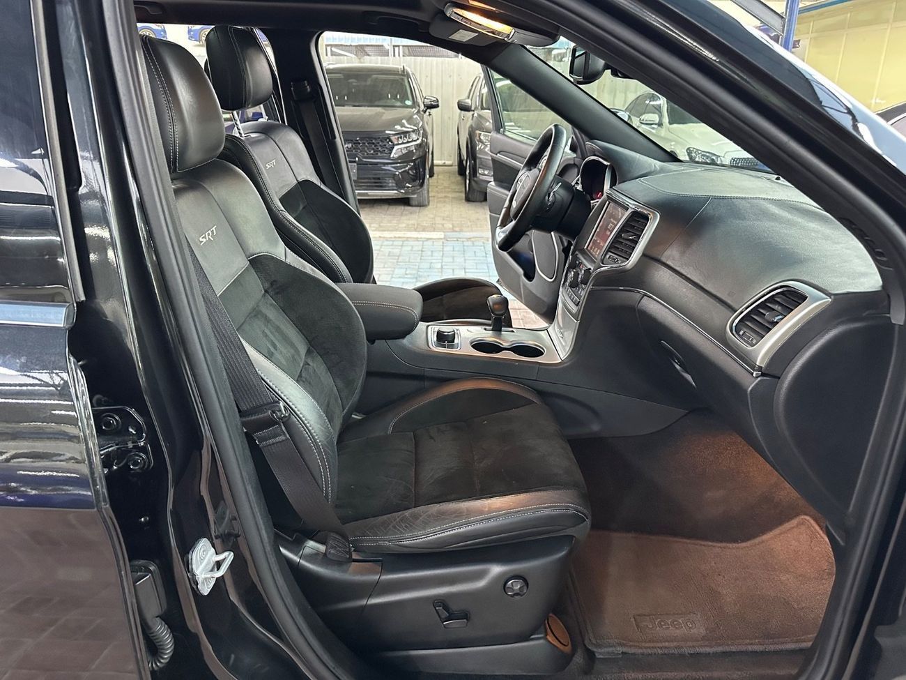 Jeep Grand Cherokee SRT8 6.4L