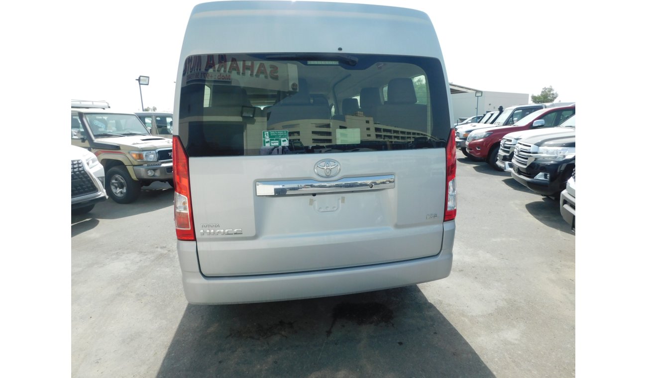 Toyota Hiace High Roof GL 2.8L Bus Diesel 13-Seater A/T