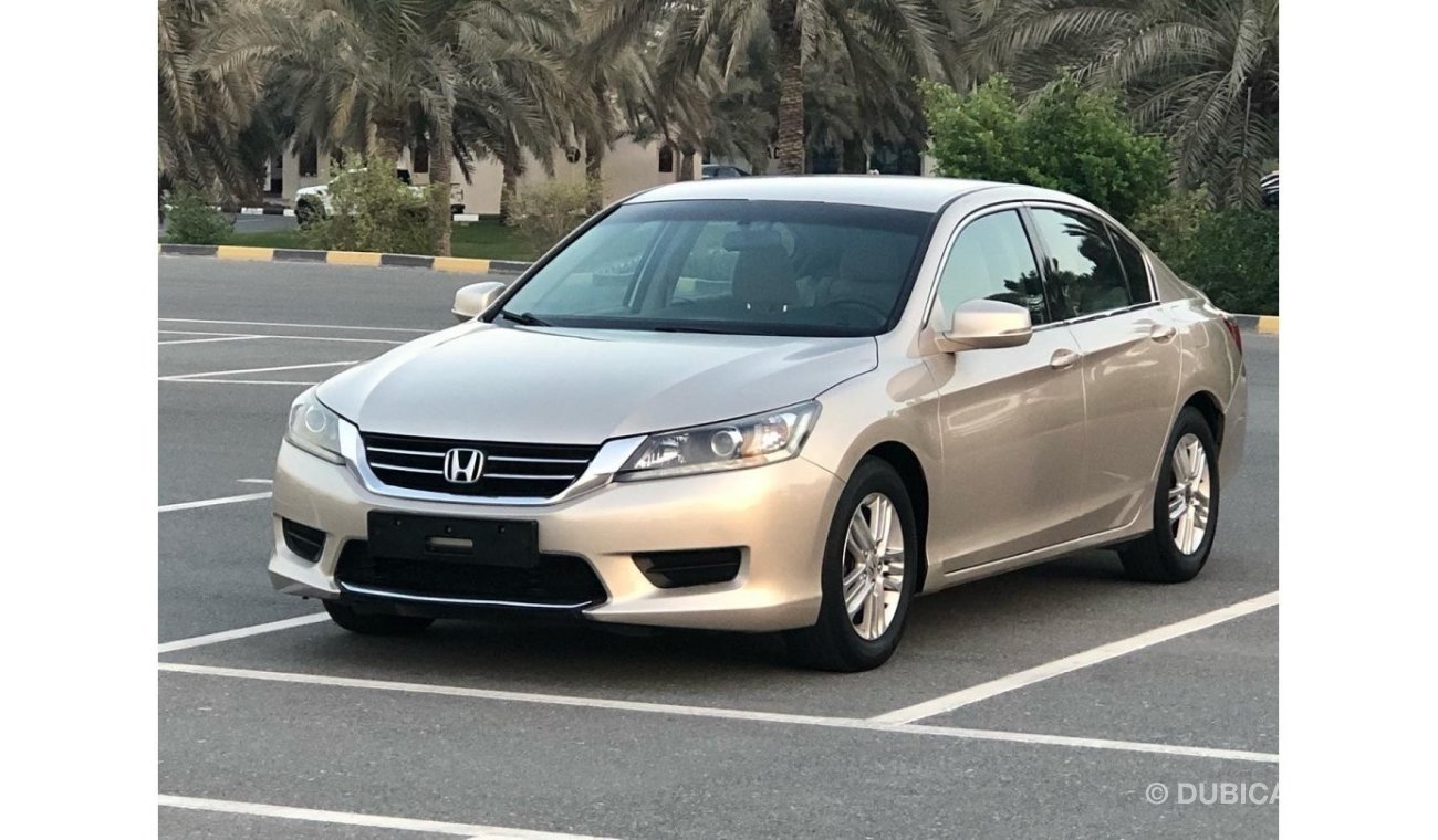 هوندا أكورد موديل 2013 GCC CAR PREFECT CONDITION INSIDE AND OUTSIDE