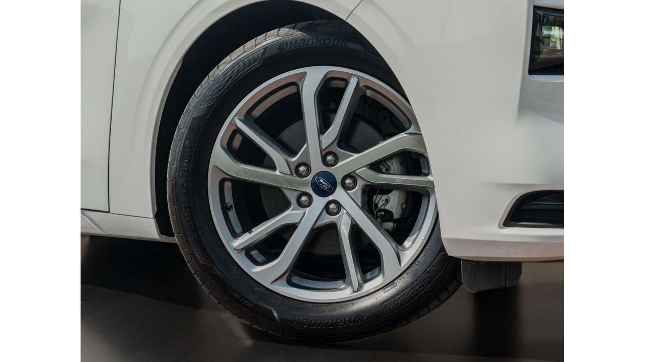 Ford Taurus AED 1,730 PM • TAURUS AMBIENT • ONLY 10,000 KMS • OFFICIAL FORD WARRANTY AND SERVICE CONTRACT