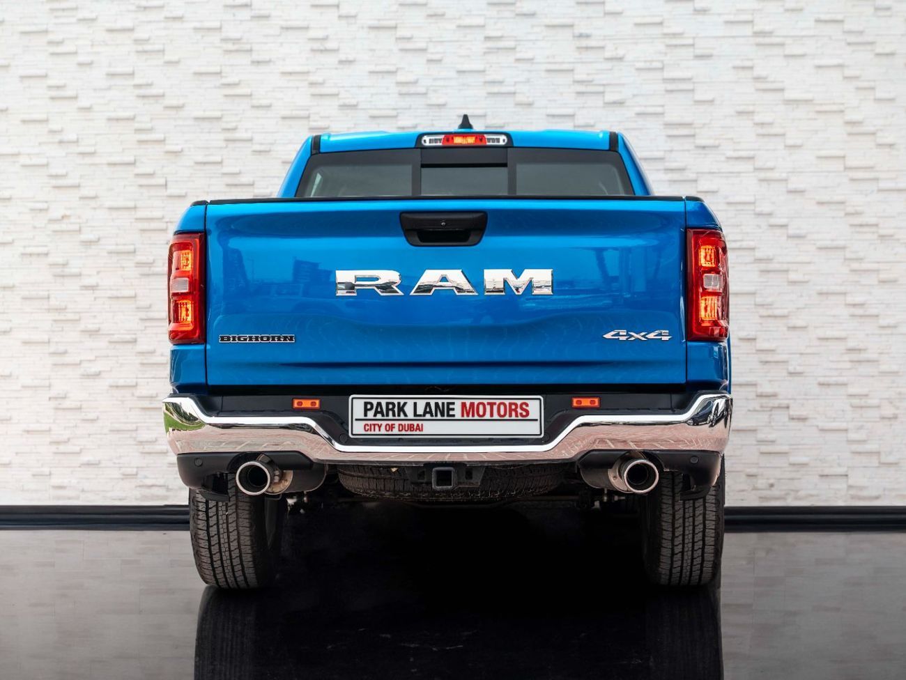 RAM 1500 Bighorn Crew Cab 5.7L