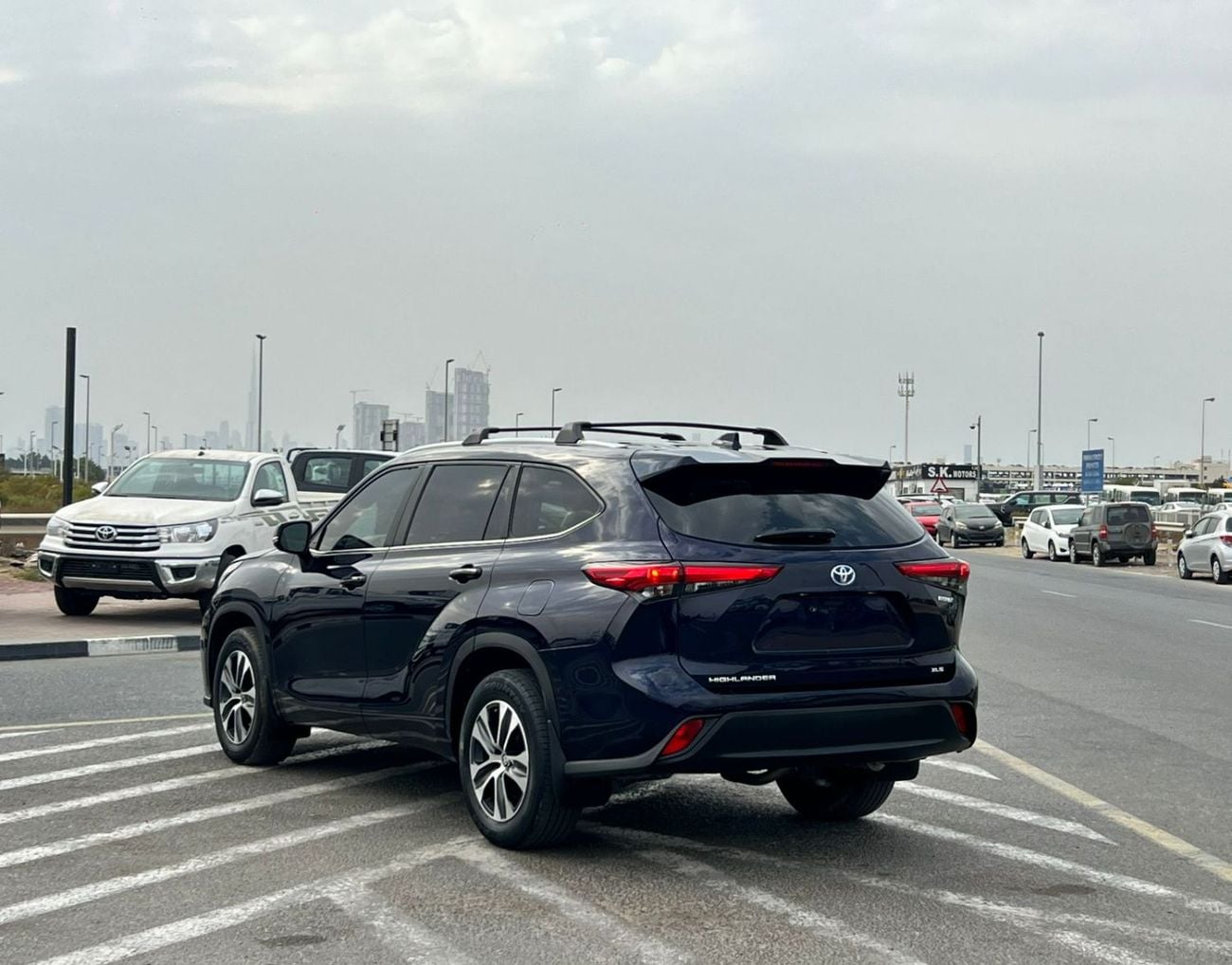 Toyota Highlander 2023 Toyota Highlander Hybrid XLE  Full Option - 2.5L V4 - Sunroof - Rear Camera & Radar Leather Sea