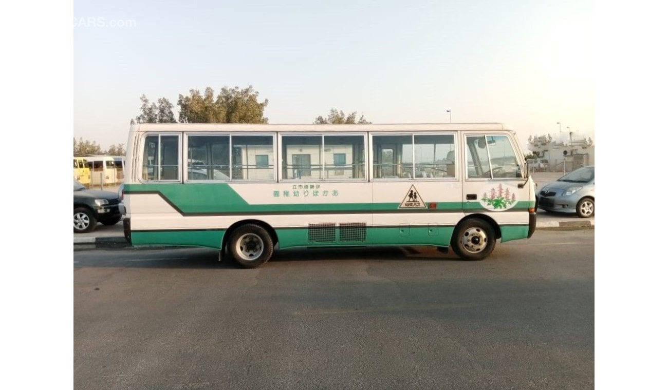 Mitsubishi Rosa MITSUBISHI ROSA BUS RIGHT HAND DRIVE (PM1055)