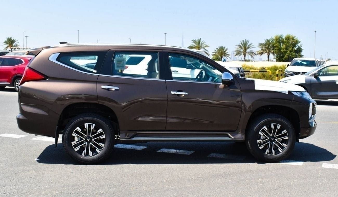 Mitsubishi Montero Brand New Mitsubishi Montero Sport 2023 Export 3.0L A/T 4WD Petrol|Brown/Beige |MONTEROSPORTGLS4|