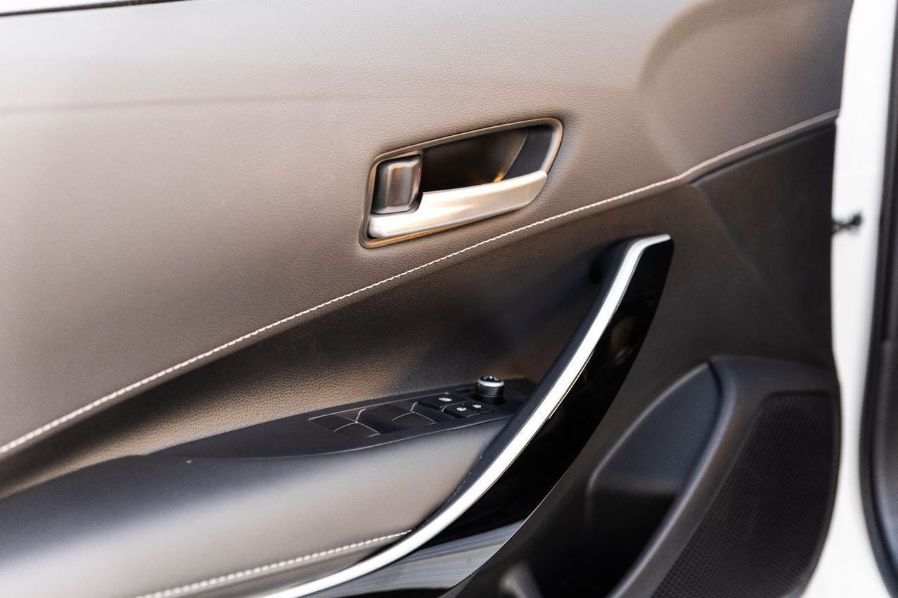 Toyota Corolla GLI HEV 1.8L