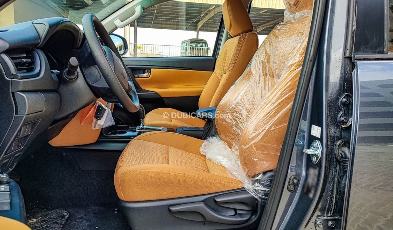 Toyota Fortuner GX1 Технические особенности Двигатель2,7 л Габаритные размеры мм: Д4795 x Ш1855 x В1835 Полная масса