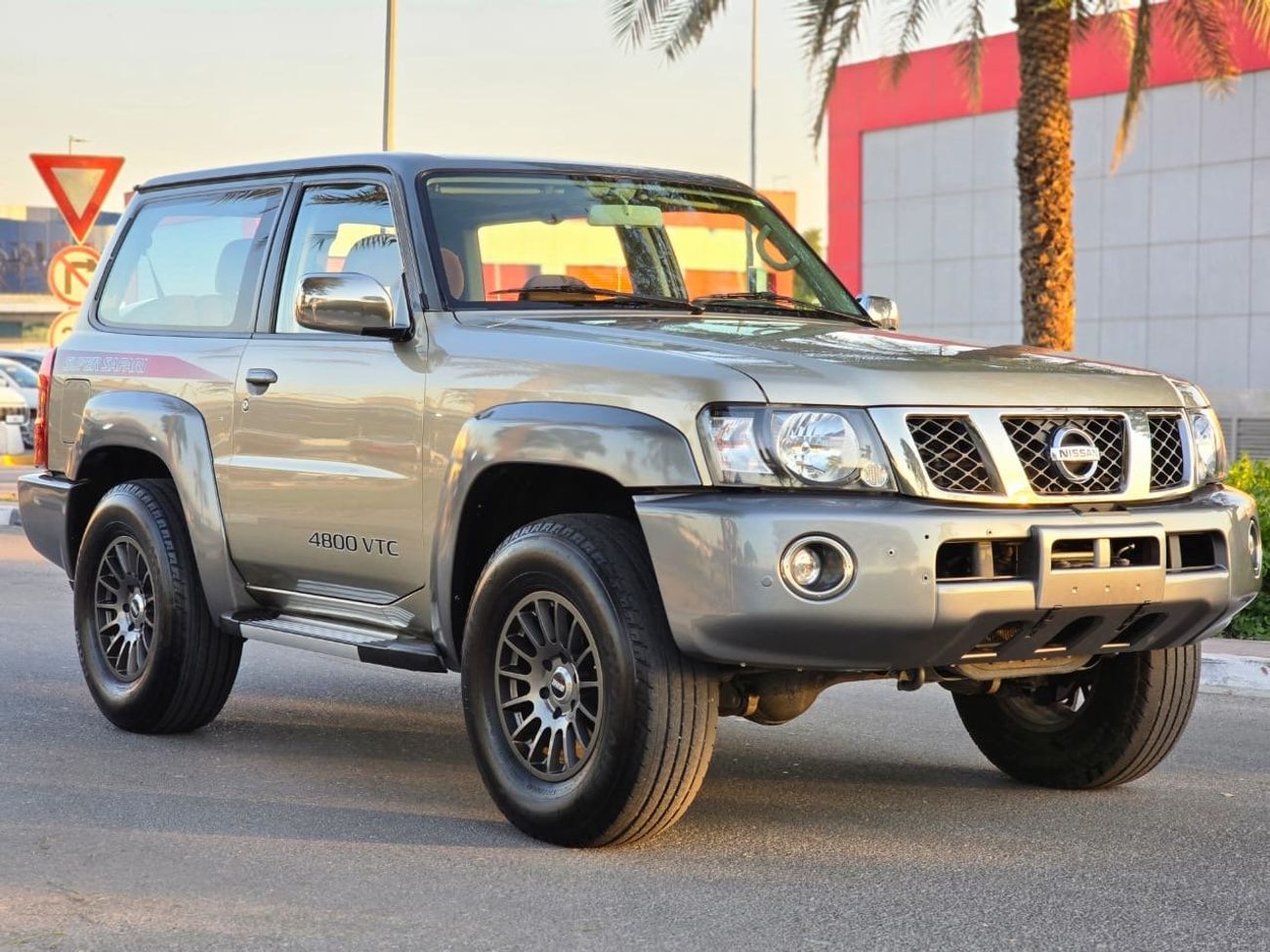 نيسان باترول سوبر سفاري