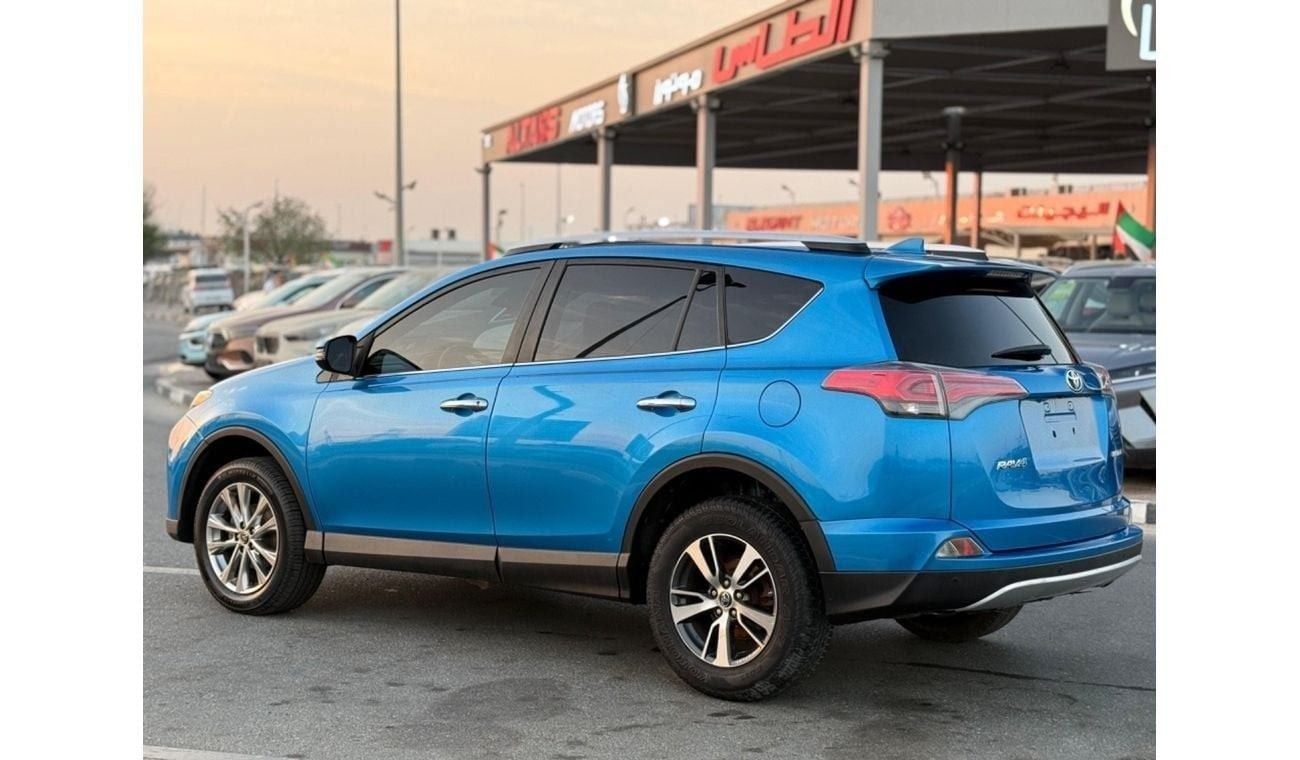 Used Toyota RAV4 Limited Full Option 2016 for sale in Dubai - 801825