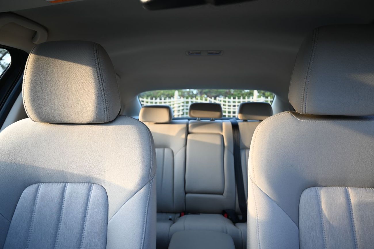 Mazda 6 V 2.5L (184 HP) EMI 920 AED - ACCIDENT FREE - MAZDA 6 V-GRADE 2022 - LOW MILEAGE - MINT CONDITION - 