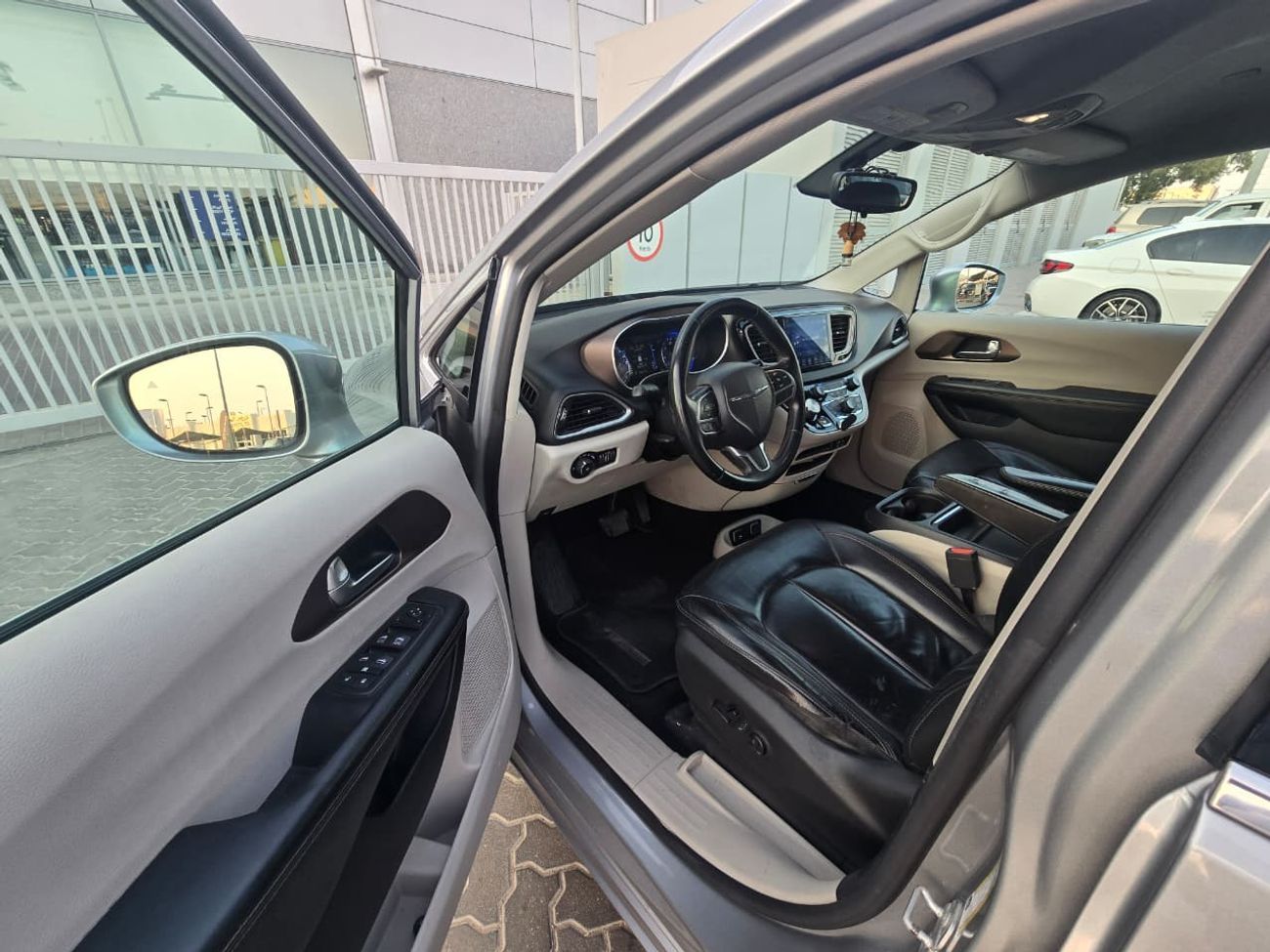 كرايسلر باسيفيكا Limited 3.6L