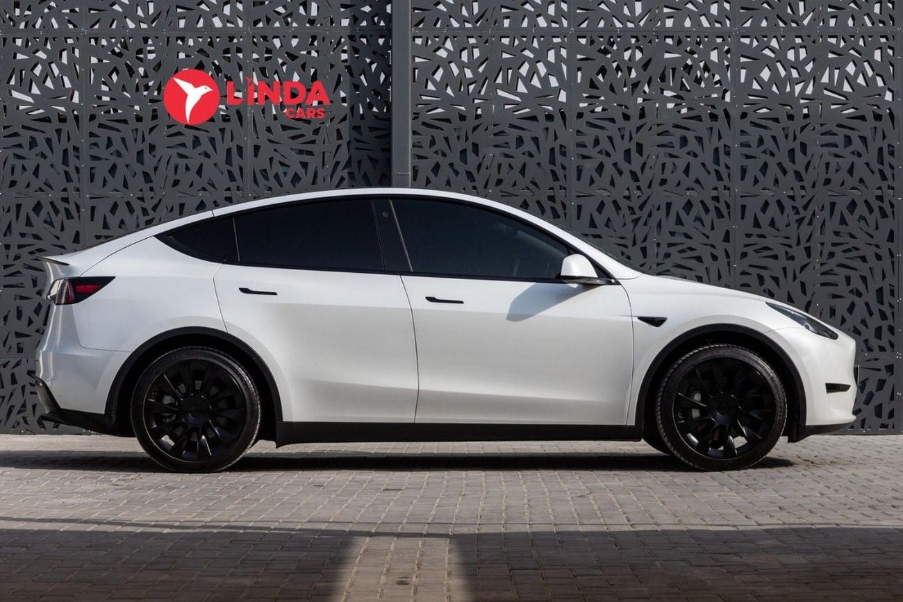 Tesla Model Y Real-Wheel Drive Tesla Model Y Standard Range 2023 GCC specs for 1,563.00 AED monthly
