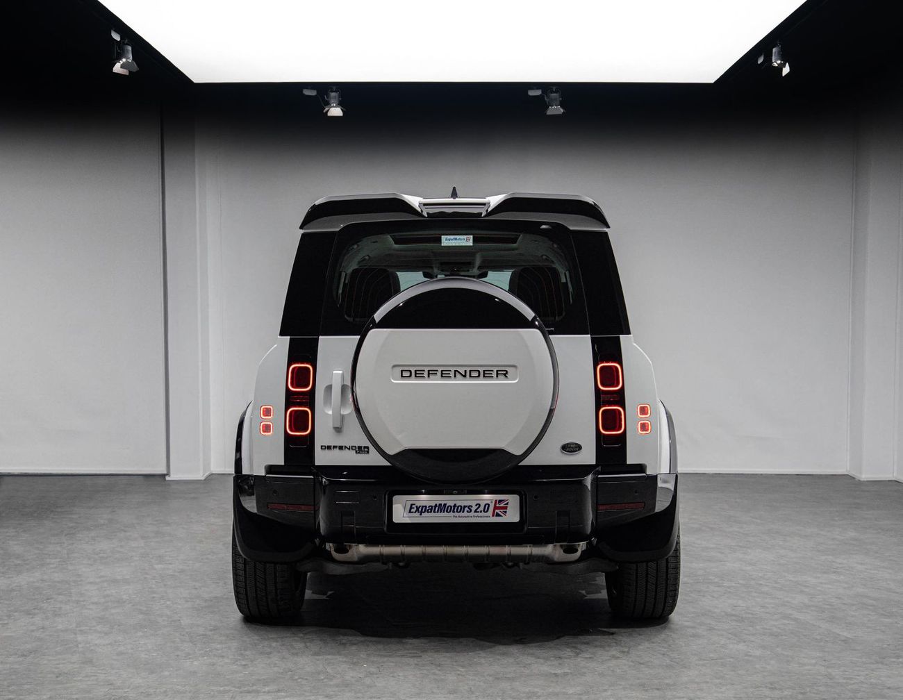 لاند روفر ديفندر 110 SE P400 3.0L