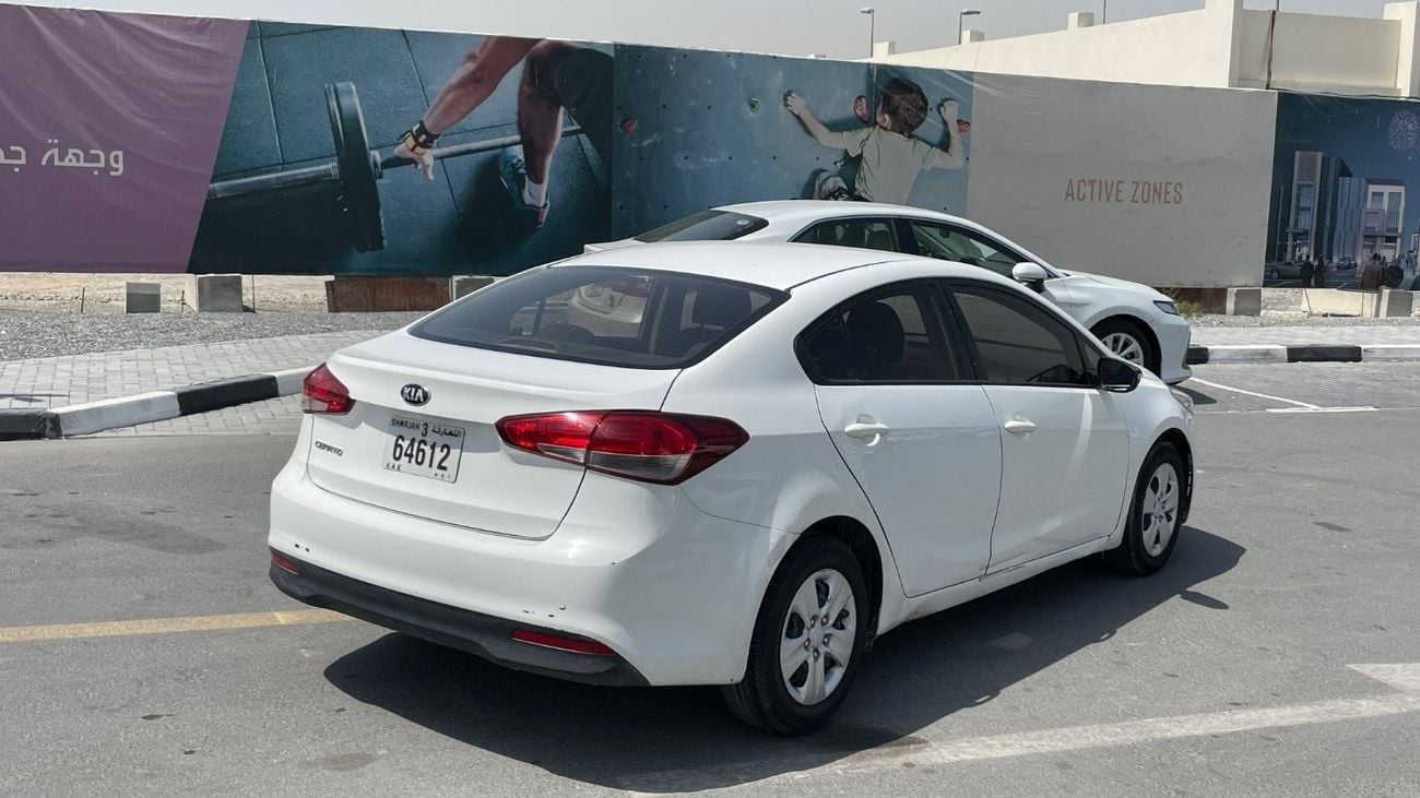 كيا سيراتو LX 1.6L Sedan GCC