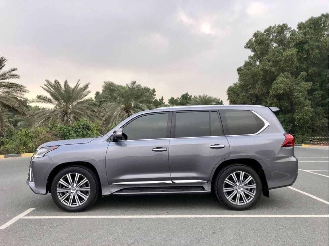 لكزس LX 570 Premier Plus 5.7L