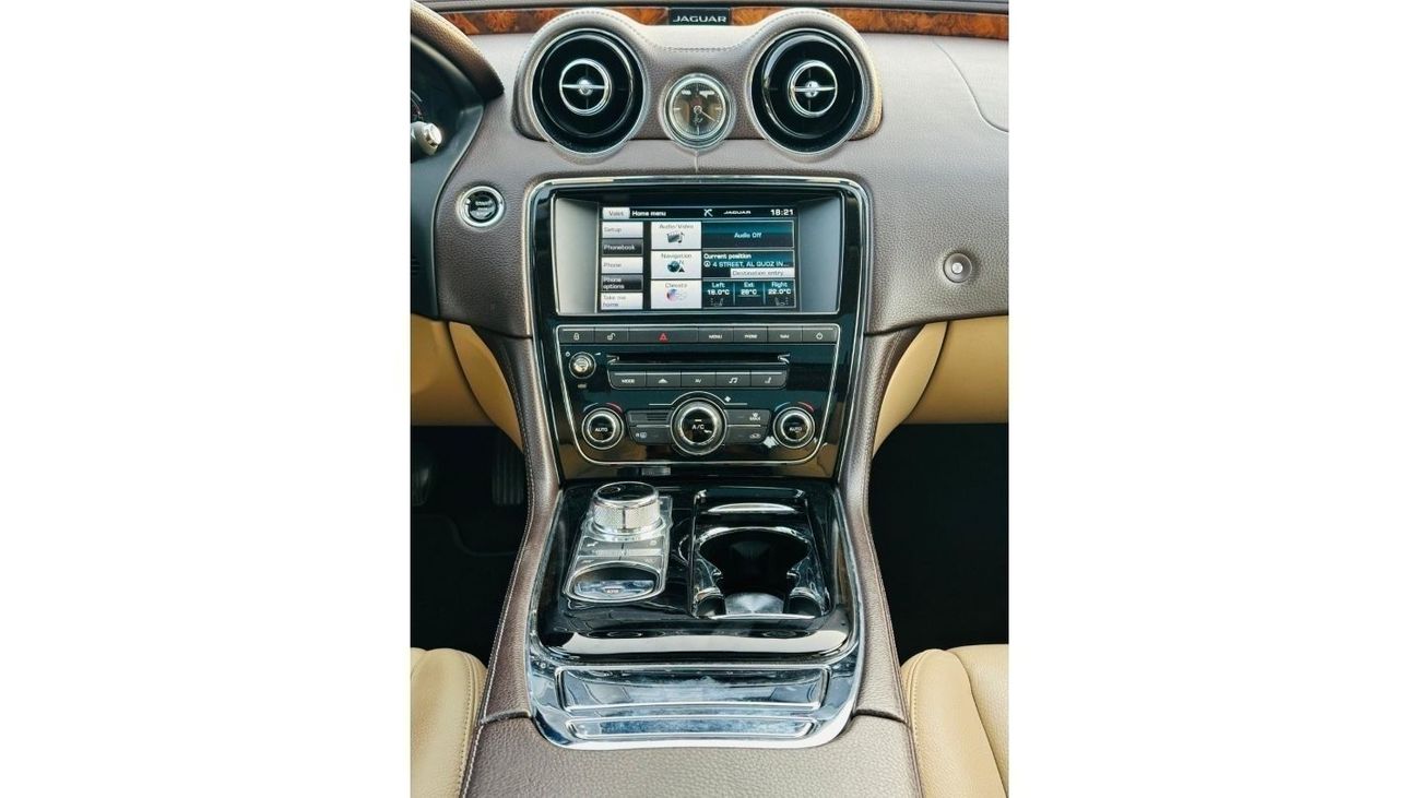 Jaguar XJ AED 980 PM | JAGUAR XJL  LUXURY | FULL AGENCY MAINTAINED | GCC SPECS | FIRST OWNER