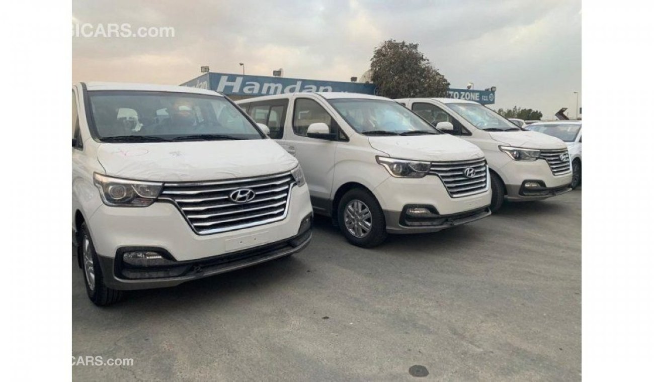 Hyundai H-1 Std Std deasil automatic   12 seats