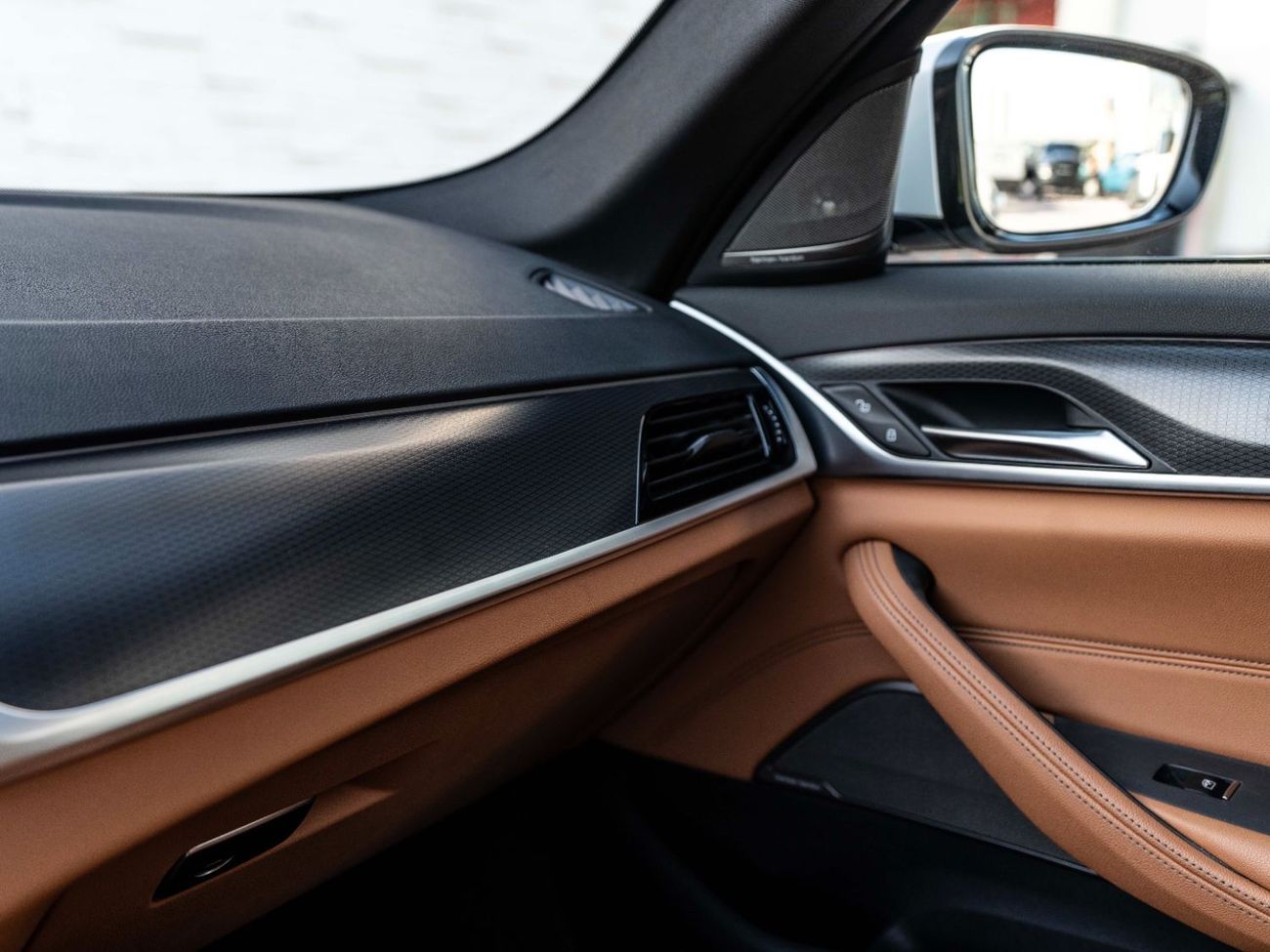 بي أم دبليو 520i M Sport Comfort 2.0L