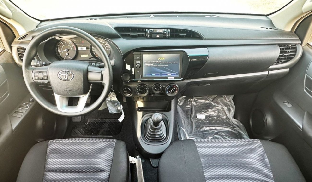 Toyota Hilux Toyota Hilux 2.7 petrol Manuel 2025 basic option four wheels