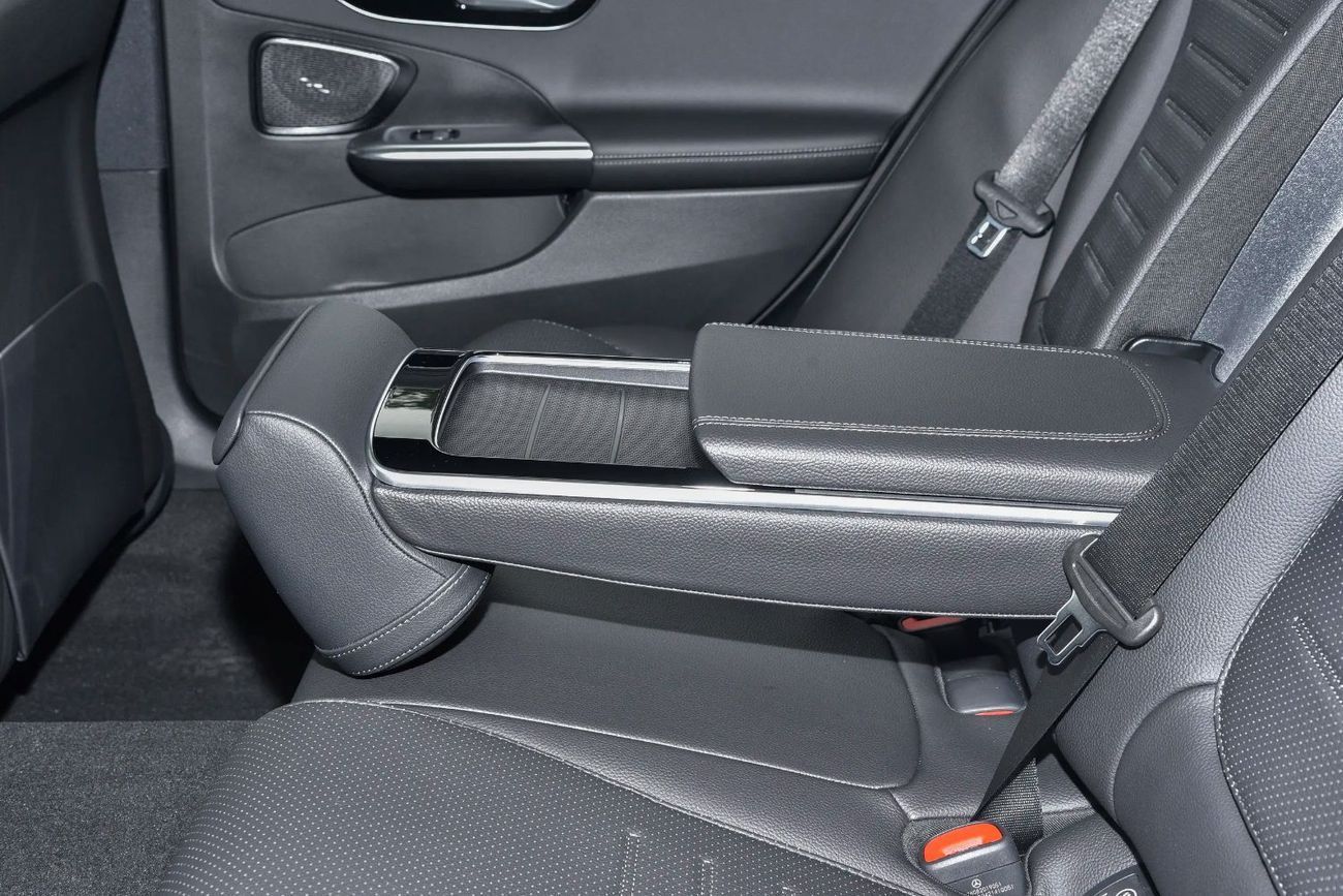 Mercedes-Benz C 200 1.5T Sport Chinese Specs