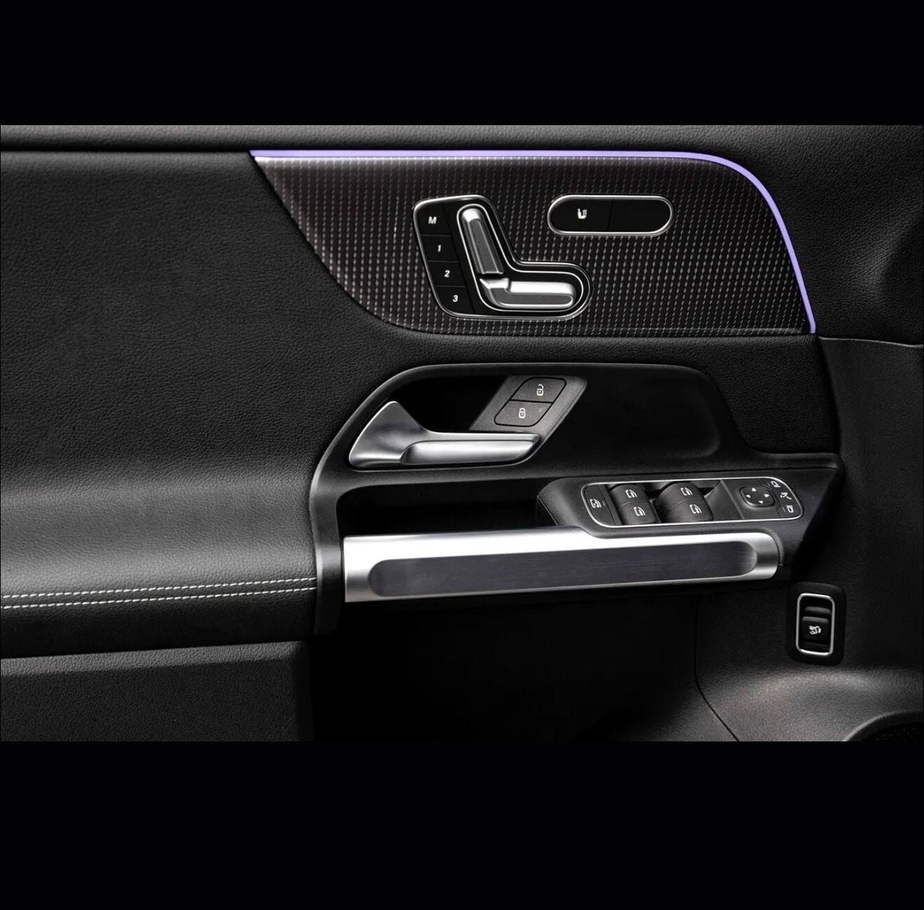 مرسيدس بنز EQB 350