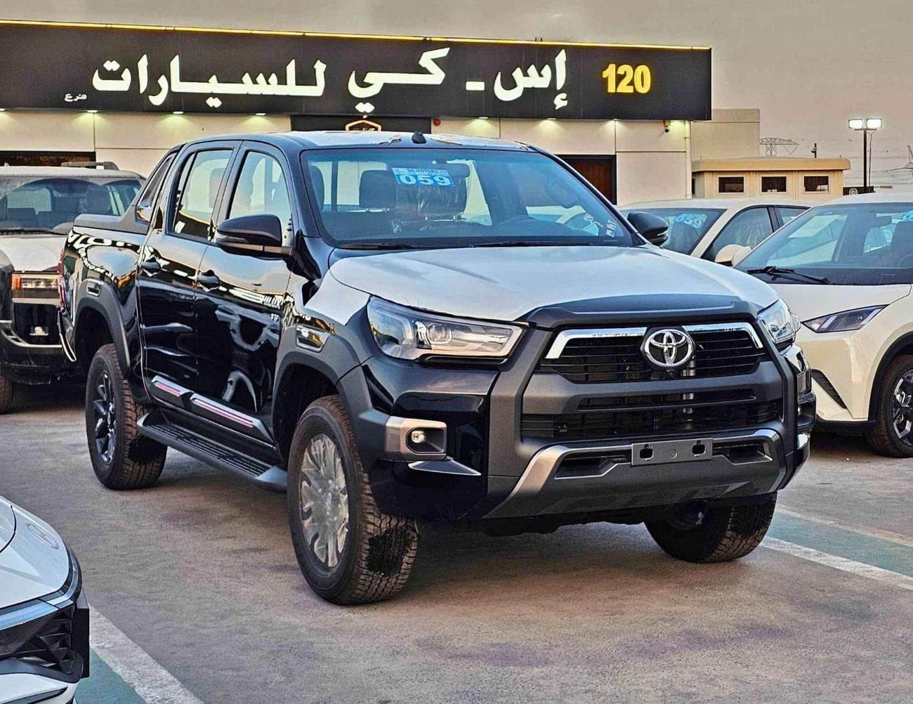Toyota Hilux SR5 ADVENTURE / 4.0L V6 PETROL / 360 CAMERA / FR & REAR CAMERA / AUTO A.C (CODE # HADVKW)