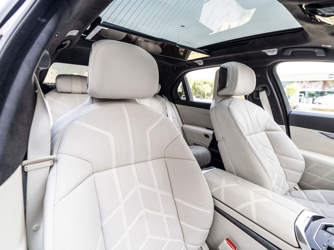 BMW 760i xDRIVE M SPORT
