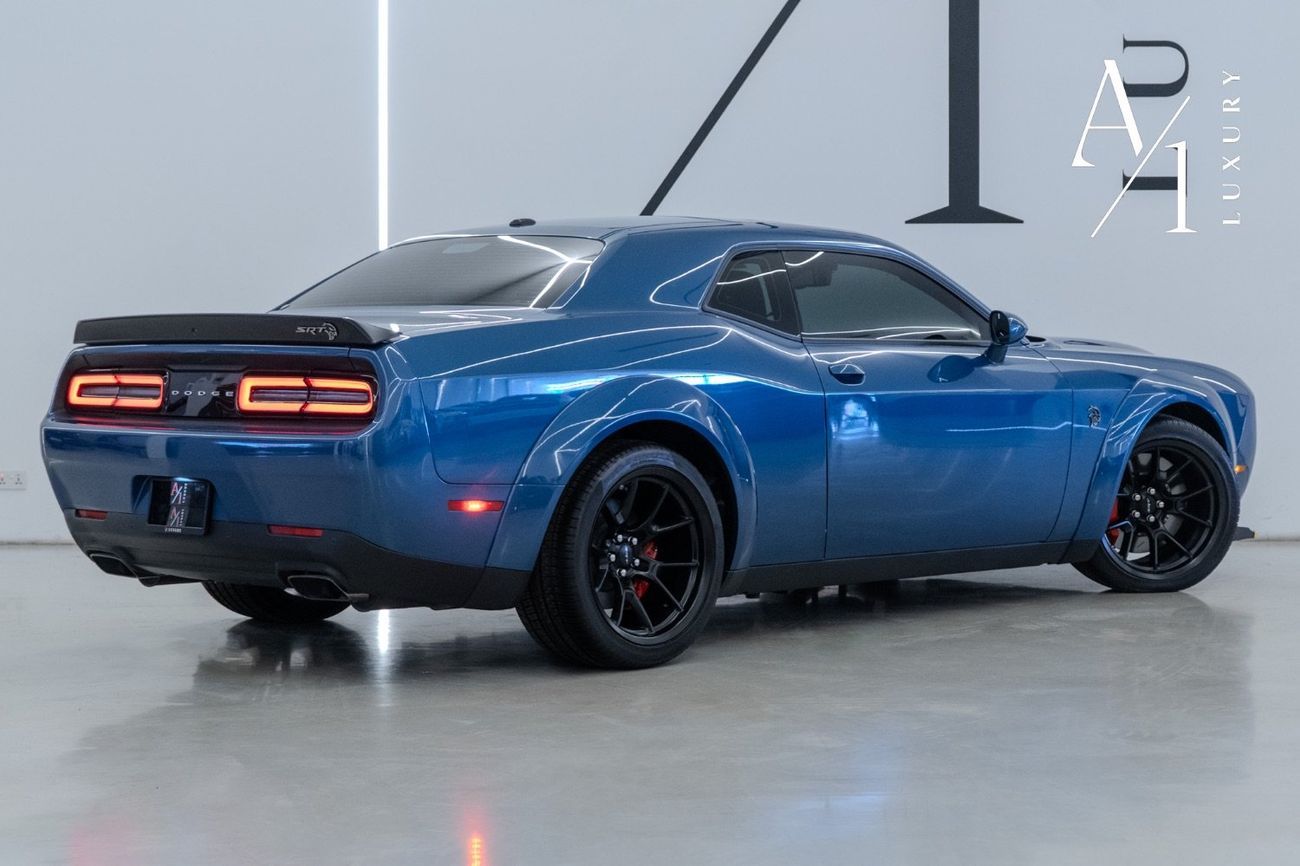 دودج تشالينجر SRT Hellcat Redeye Wide Body 6.2L 2022 Dodge Challenger, Widebody SRT Hellcat Redeye, Warranty, Serv
