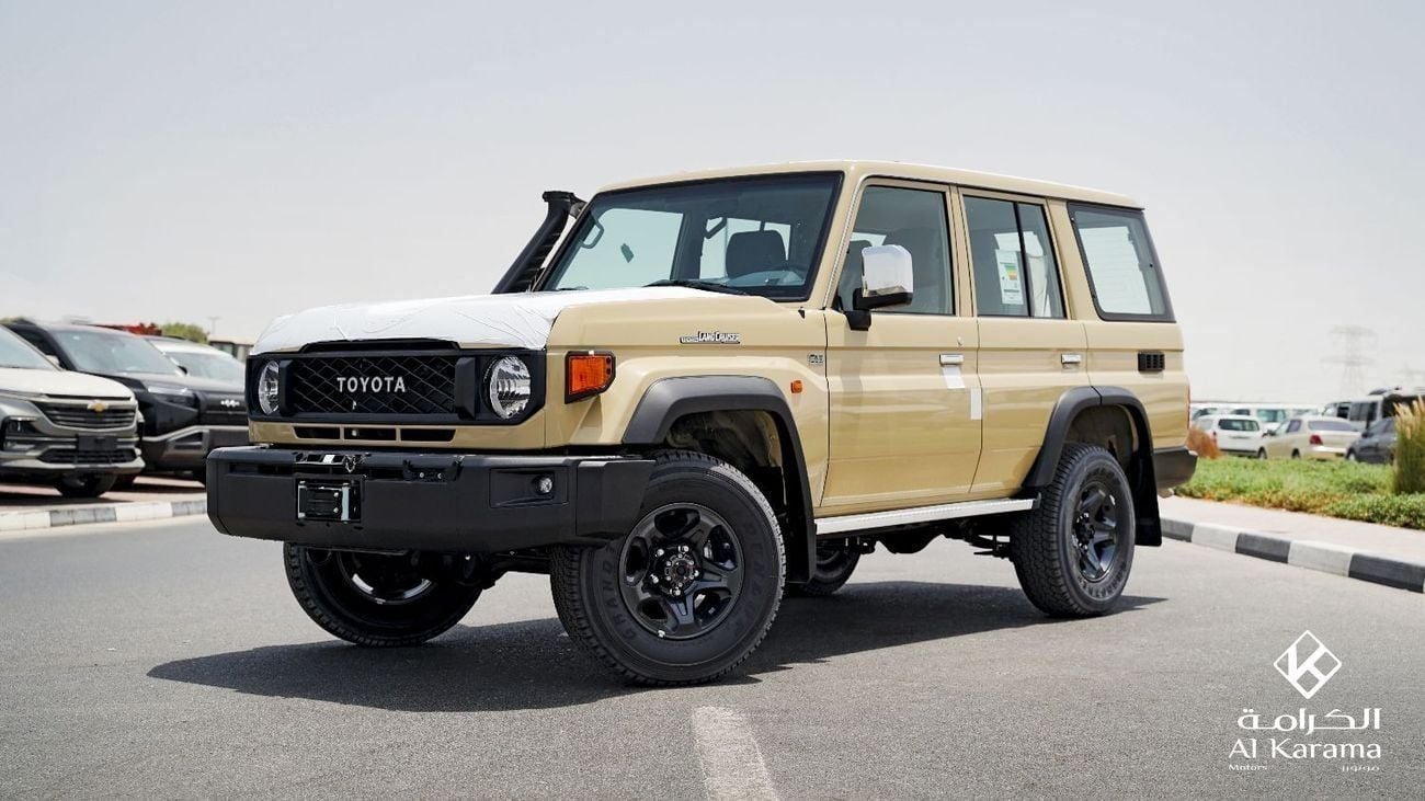 Toyota Land Cruiser 70 Toyota Land Cruiser  76 Hardtop | LX | 4.0L V6 | Air Compressor | Alloy Wheels | DIff Lock | Rear Ca