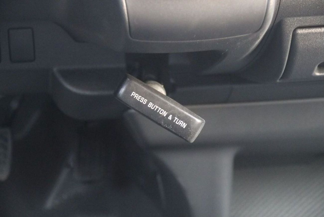 Toyota Hiace Toyota Hiace Commuter Passenger Van 2025