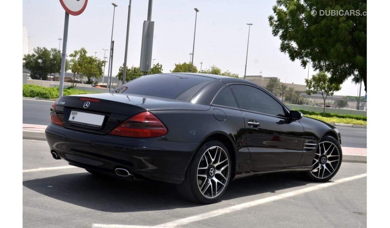 Mercedes-Benz SL 350 GCC in Very Good Condition