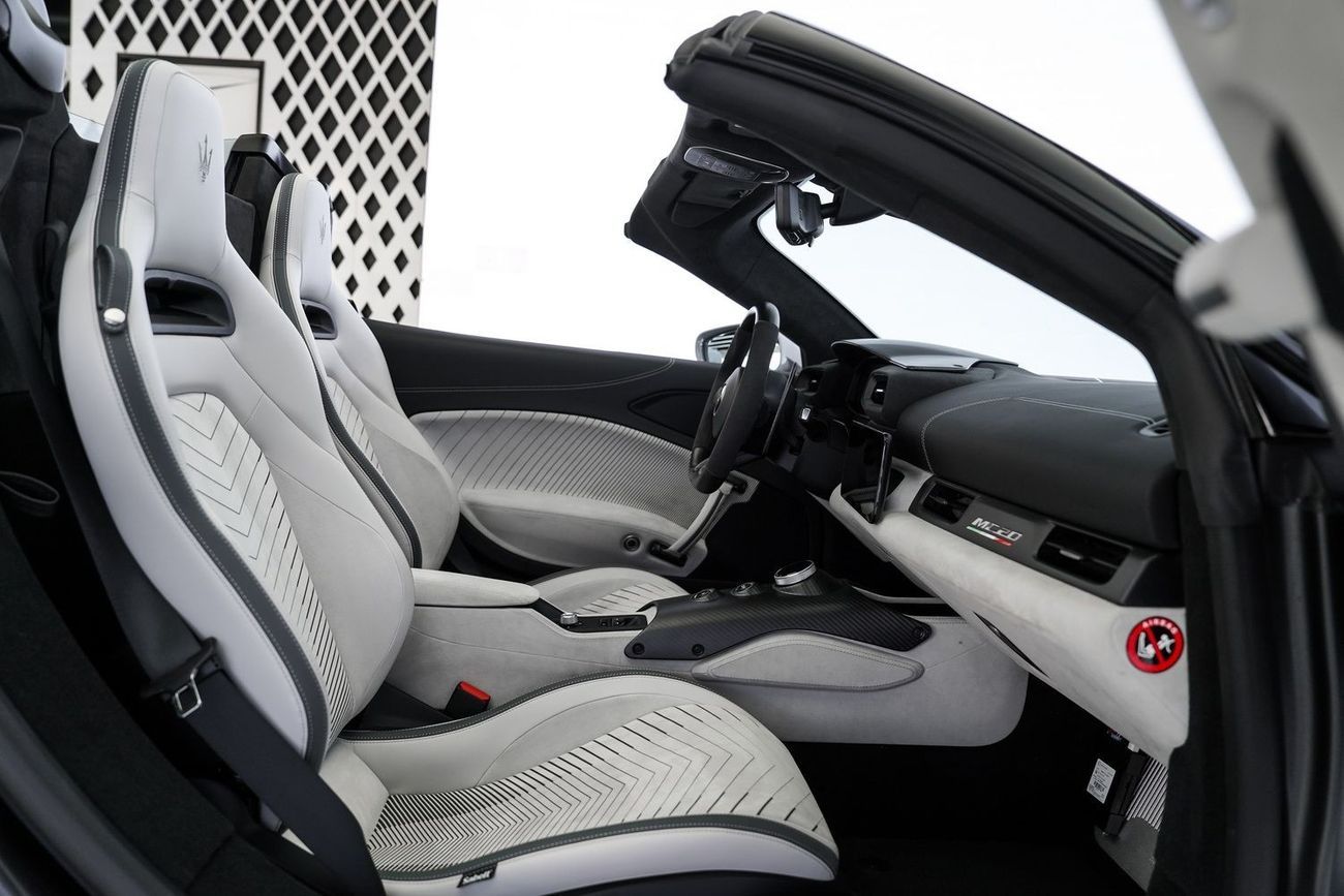 مازيراتي MC20 تشيلو Maserati MC20 Cielo