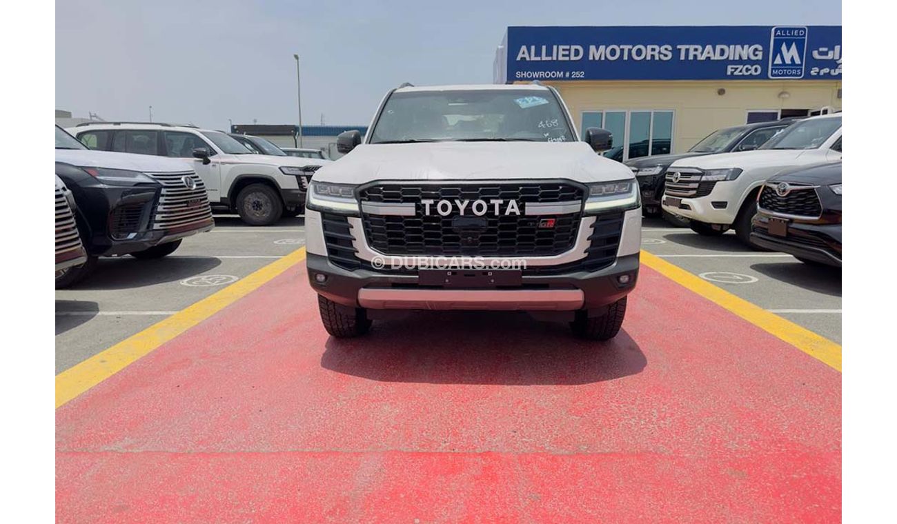 تويوتا لاند كروزر 300 3.3L - DSL - GRS - 5STR -23YM - WHT_BLK - EURO (LOCAL OFFER)
