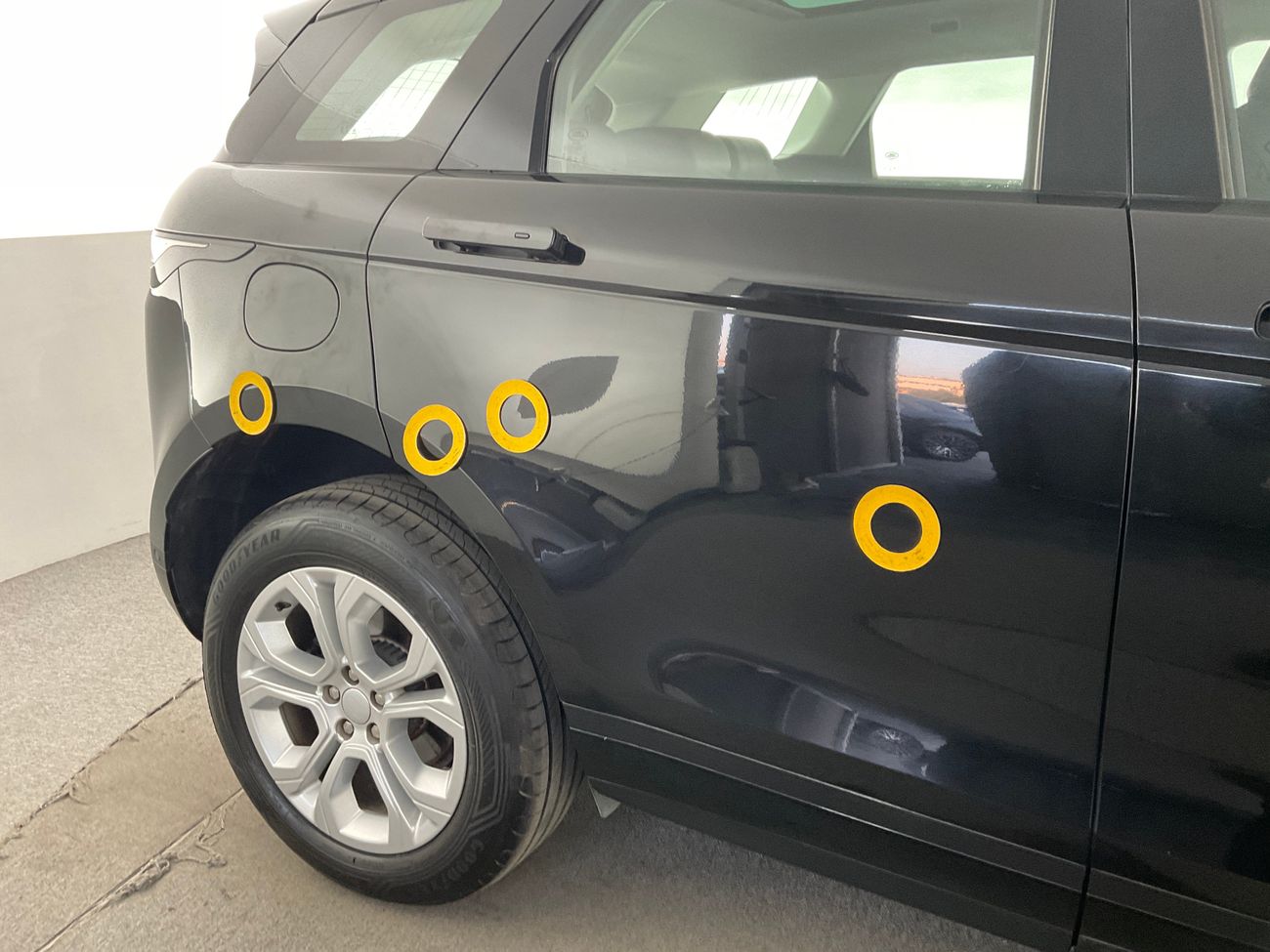 لاند روفر رانج روفر إيفوك P200 | National Day Celebration | شامل الضمان | 0 ﺪﻔﻋﺓ ﺃﻮﻟﻯ