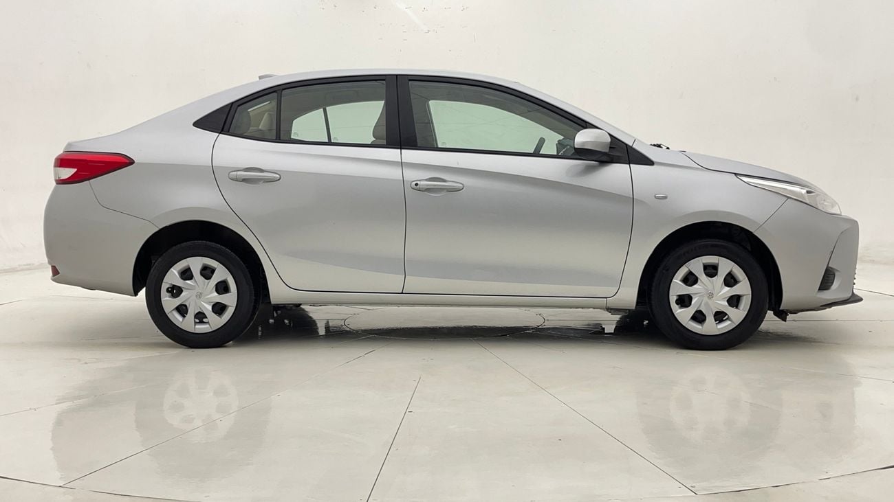 تويوتا يارس SE 1.5 | بدون دفعة مقدمة | اختبار القيادة في المنزل