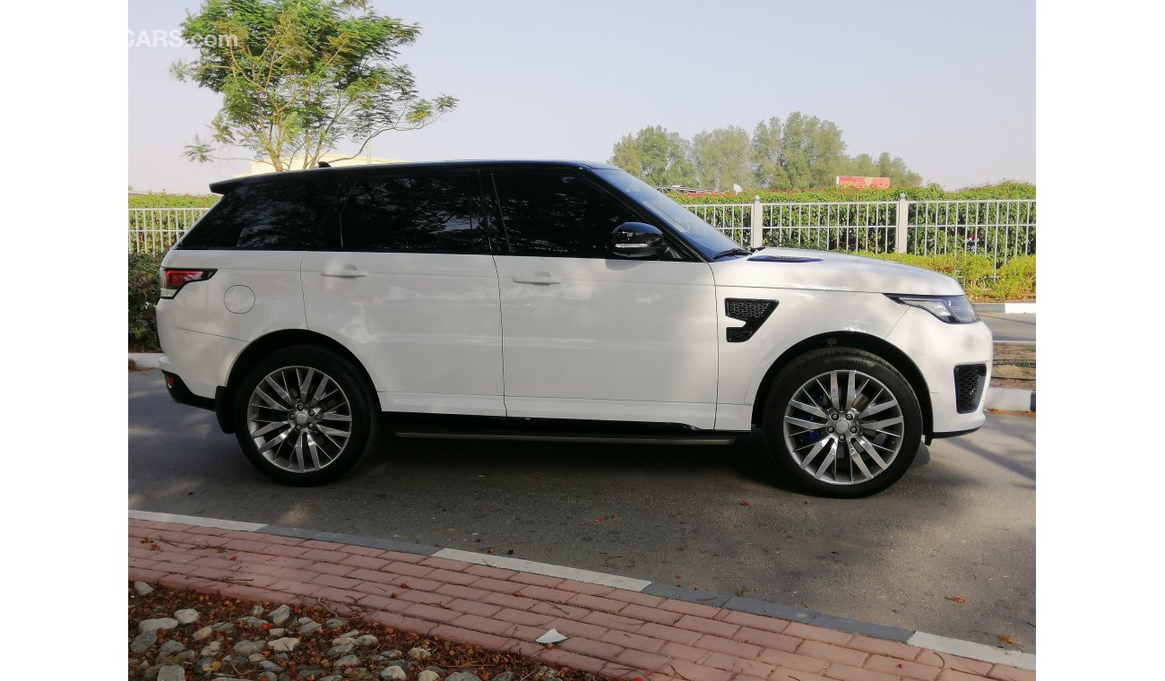 Land Rover Range Rover Sport SVR