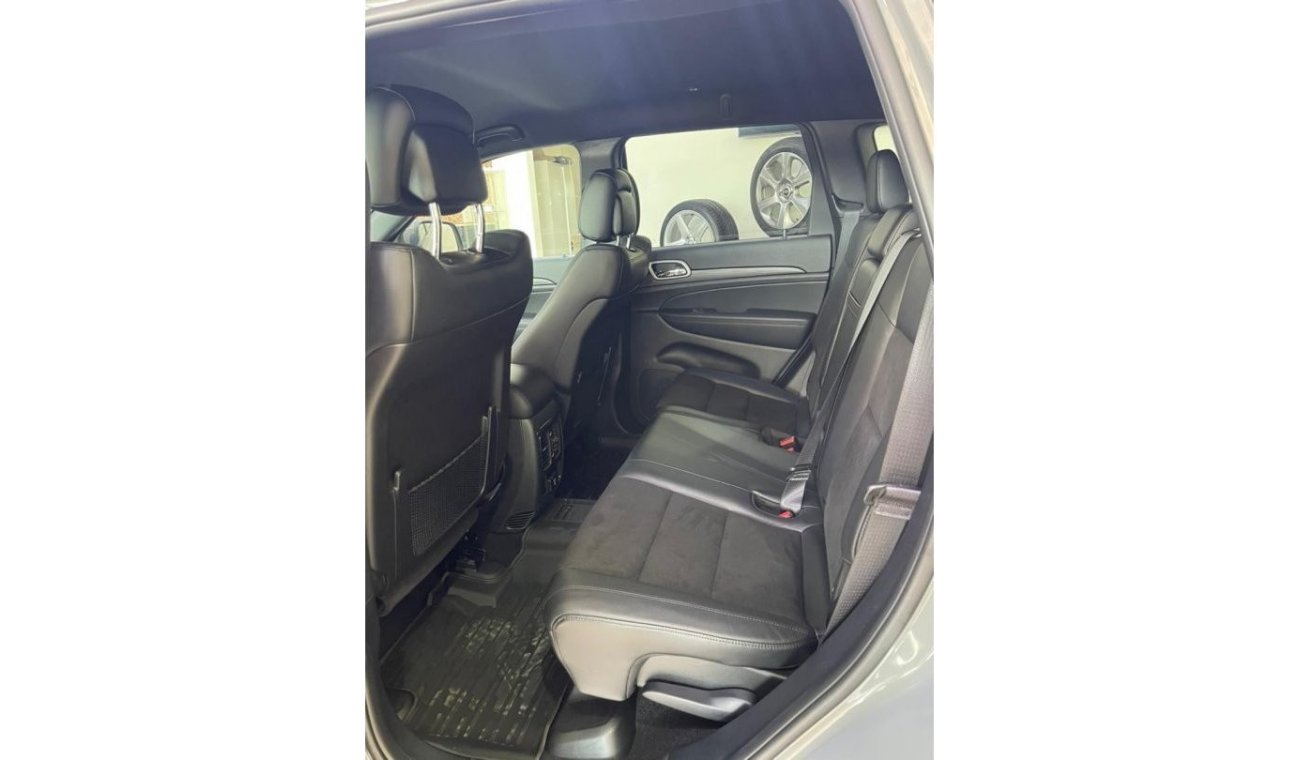 Jeep Grand Cherokee JEEP GRAND CHEROKEE ALTITUDE