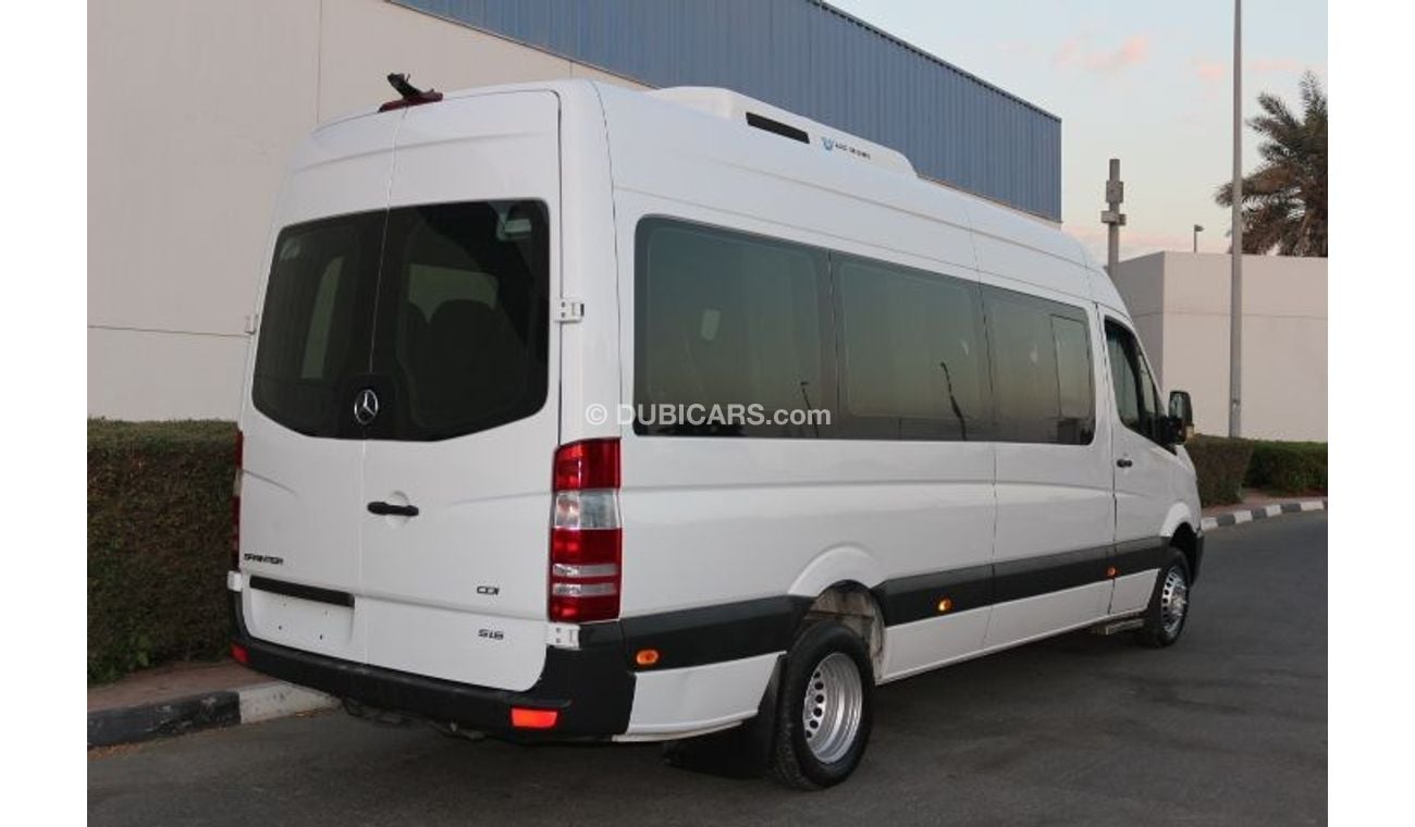 مرسيدس بنز سبرينتر سبرينتر باص ديزل 18 راكب ديزل جير اتوماتيك