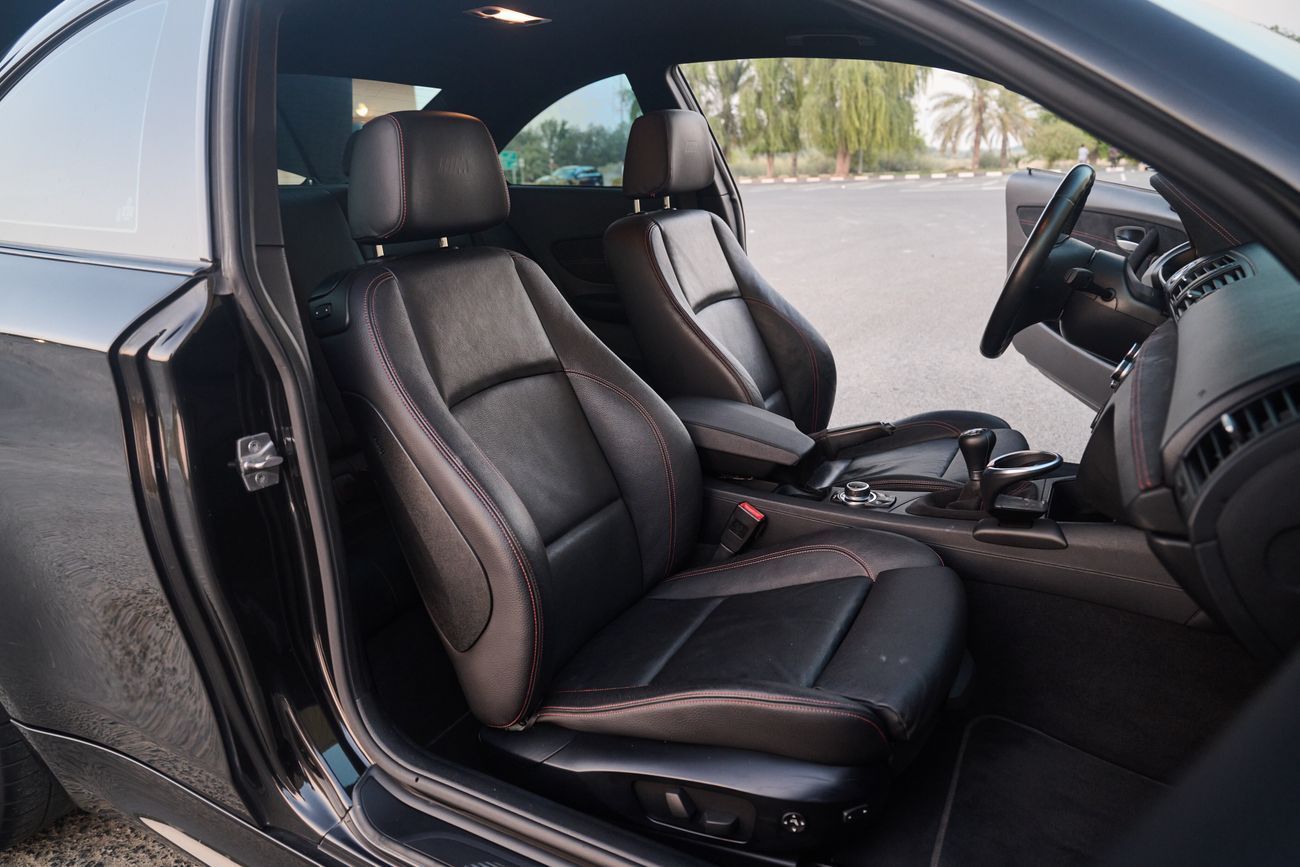 BMW 1M - Rare Black Sapphire