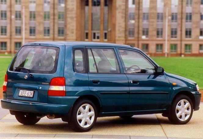 Mazda 121 exterior - Rear Left Angled